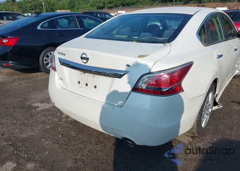 2015 Nissan Altima 2.5 S from USA, damaged, VIN 1N4AL3AP5FN328444